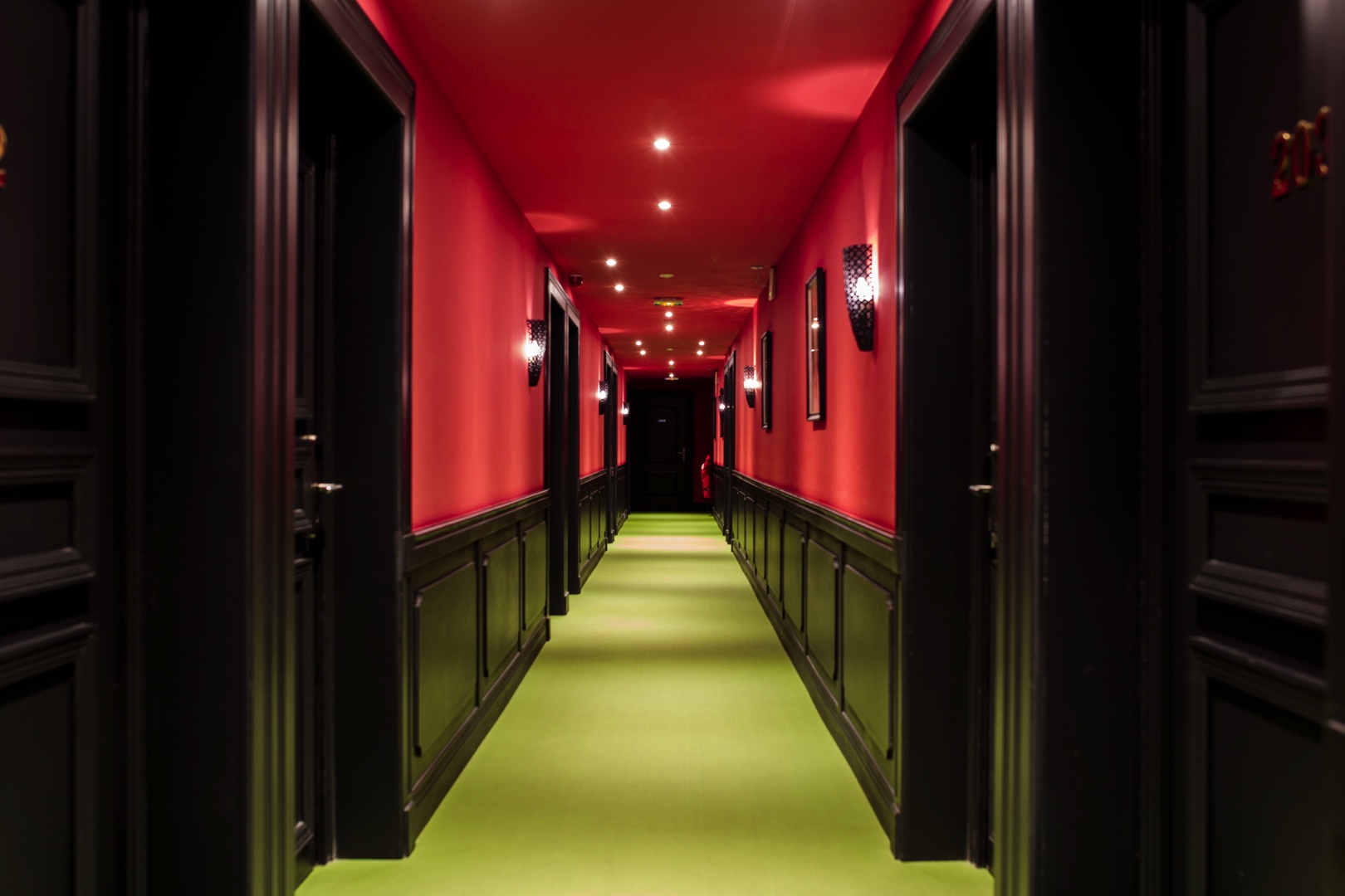 Couloir de l'Hôtel Villa Delisle - Espace Perroquet